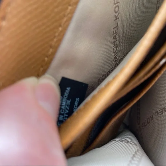 Michael Kors Tan Saffiano Leather Wallet - Picture 5 of 5